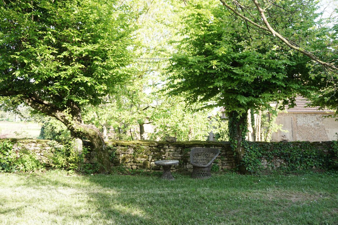 Bed and Breakfast Le Chateau Champagny-sous-Uxelles Zewnętrze zdjęcie